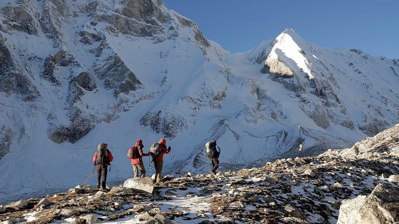Manaslu Circuit Trek, Itinerary and Cost for 2025/26
